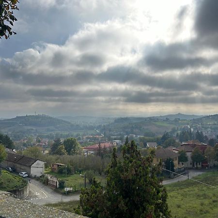 L'Incanto Casa Vacanze Montegrosso dʼAsti Exteriör bild