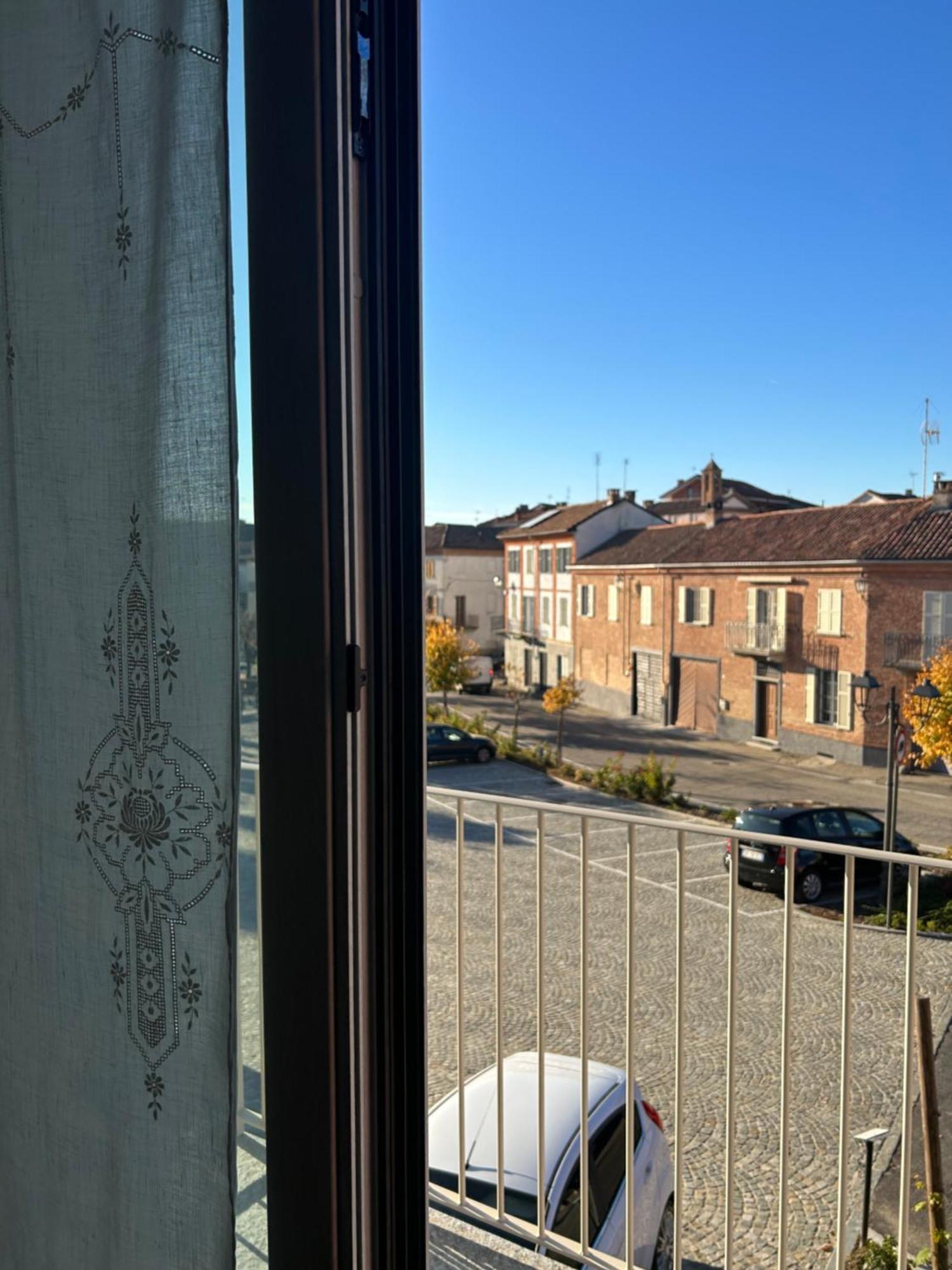 L'Incanto Casa Vacanze Montegrosso dʼAsti Exteriör bild