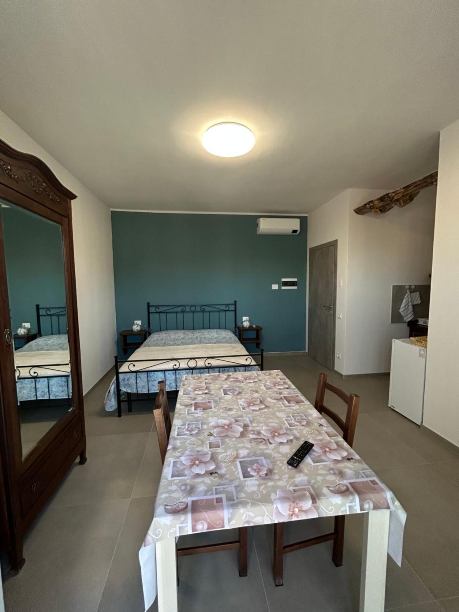 L'Incanto Casa Vacanze Montegrosso dʼAsti Exteriör bild