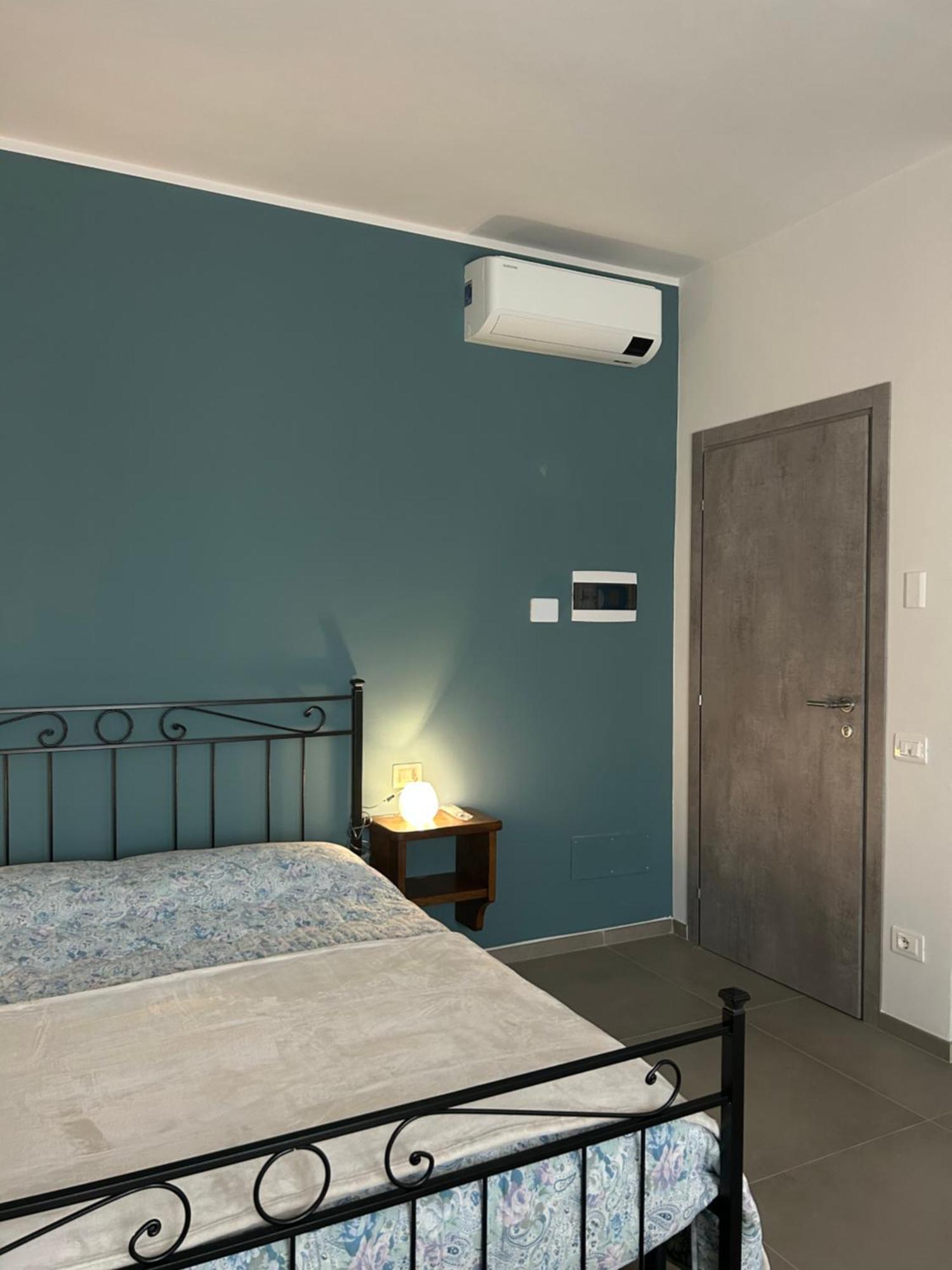 L'Incanto Casa Vacanze Montegrosso dʼAsti Exteriör bild